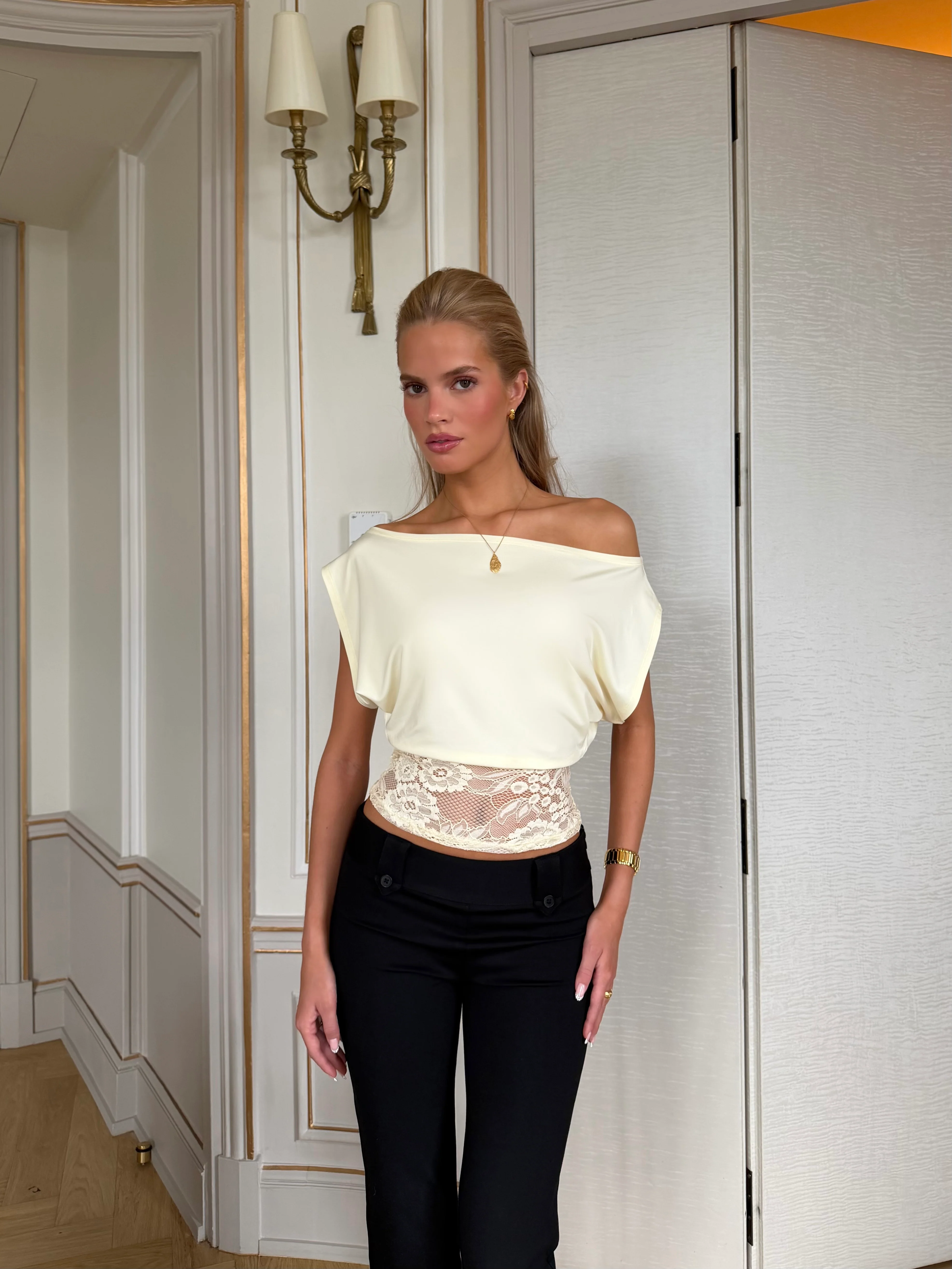 Se #2 Pretty Lace Top & Livia Suit Pants
